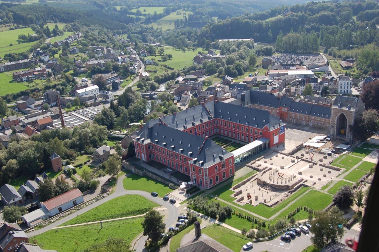 Bed and Breakfast Les Lucioles Francorchamps Exterior foto